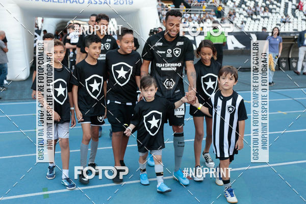 Buy your photos of the eventBotafogo x Athtico-PR  Nilton Santos- 11/08/2019 on Fotop