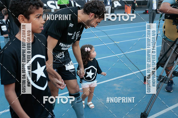 Buy your photos of the eventBotafogo x Athtico-PR  Nilton Santos- 11/08/2019 on Fotop