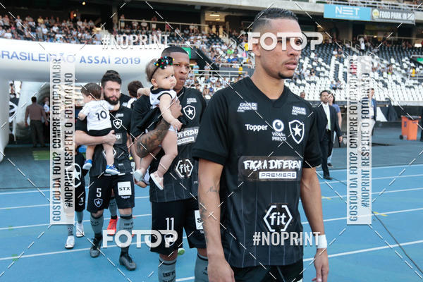 Buy your photos of the eventBotafogo x Athtico-PR  Nilton Santos- 11/08/2019 on Fotop