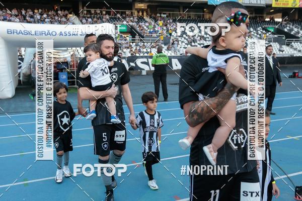 Buy your photos of the eventBotafogo x Athtico-PR  Nilton Santos- 11/08/2019 on Fotop