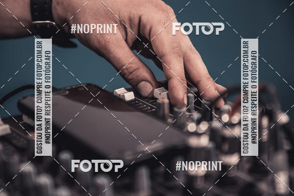 Buy your photos of the eventINFIGHT on Fotop