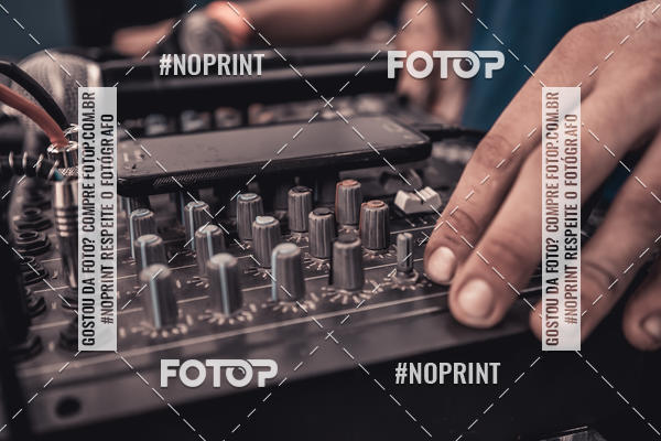 Buy your photos of the eventINFIGHT on Fotop