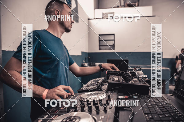 Buy your photos of the eventINFIGHT on Fotop