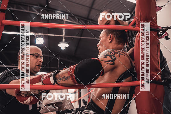 Buy your photos of the eventINFIGHT on Fotop