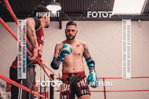 Buy your photos of the eventINFIGHT on Fotop