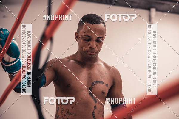 Buy your photos of the eventINFIGHT on Fotop