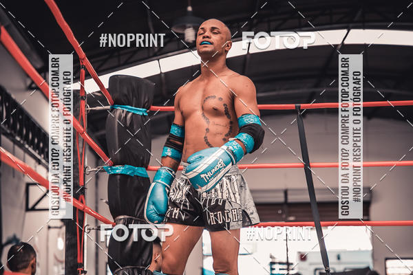 Buy your photos of the eventINFIGHT on Fotop
