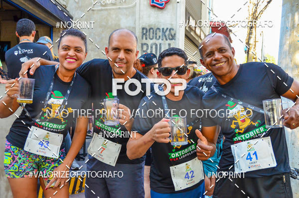 Buy your photos of the eventOktobier Corrida da Cerveja 2019 on Fotop