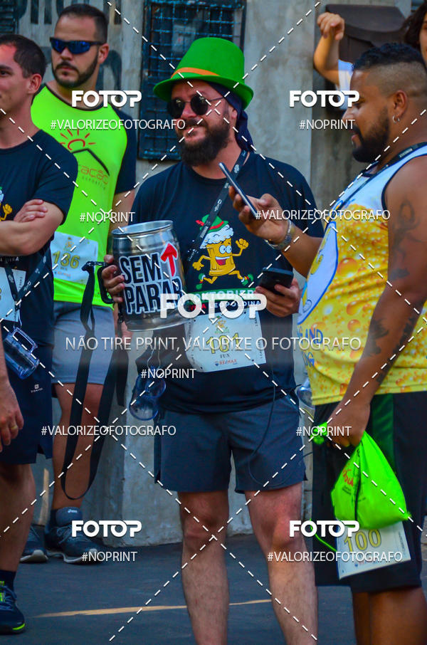 Buy your photos of the eventOktobier Corrida da Cerveja 2019 on Fotop
