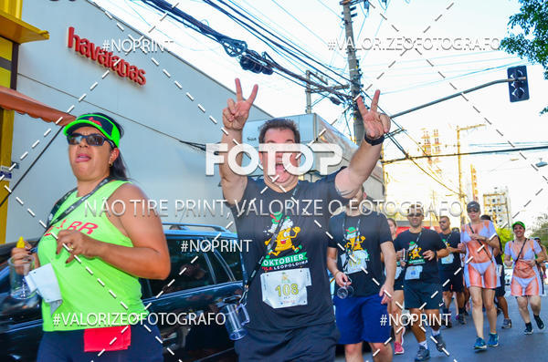 Buy your photos of the eventOktobier Corrida da Cerveja 2019 on Fotop