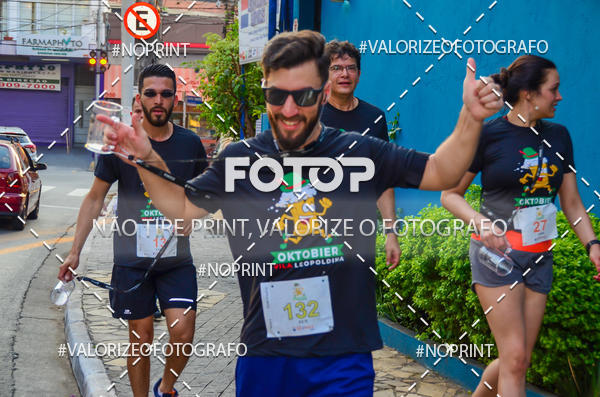 Buy your photos of the eventOktobier Corrida da Cerveja 2019 on Fotop