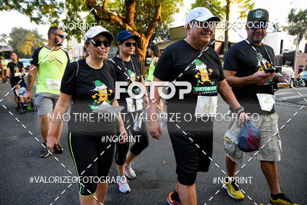 Buy your photos of the eventOktobier Corrida da Cerveja 2019 on Fotop