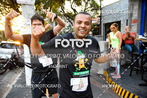 Buy your photos of the eventOktobier Corrida da Cerveja 2019 on Fotop
