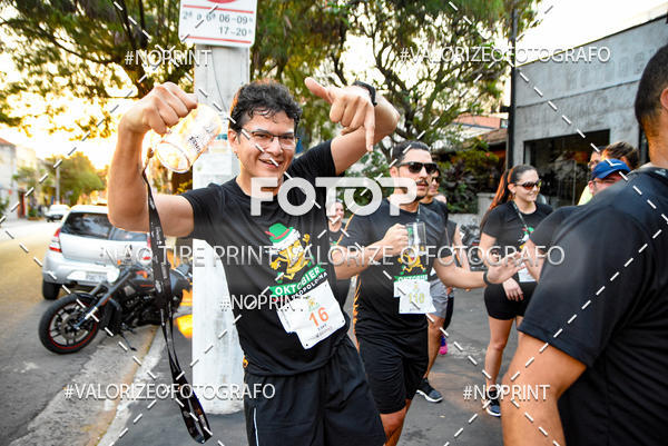 Buy your photos of the eventOktobier Corrida da Cerveja 2019 on Fotop