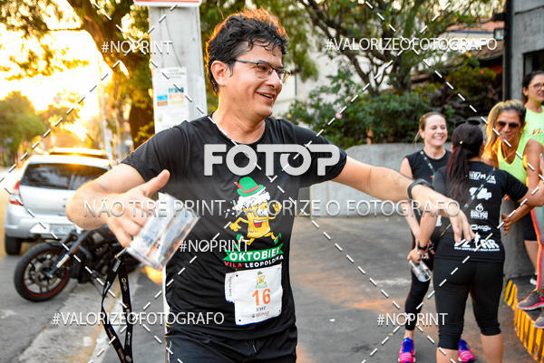 Buy your photos of the eventOktobier Corrida da Cerveja 2019 on Fotop