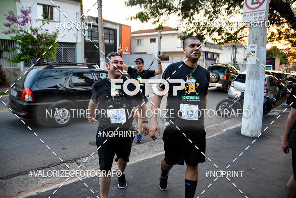 Buy your photos of the eventOktobier Corrida da Cerveja 2019 on Fotop