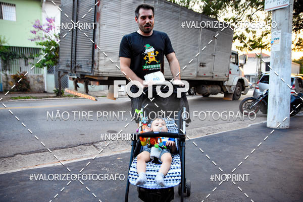 Buy your photos of the eventOktobier Corrida da Cerveja 2019 on Fotop