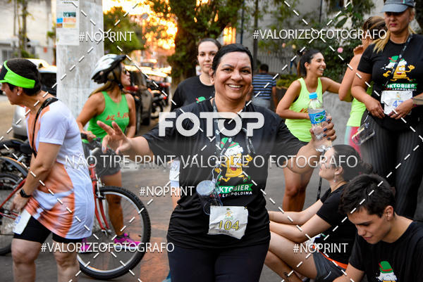 Buy your photos of the eventOktobier Corrida da Cerveja 2019 on Fotop