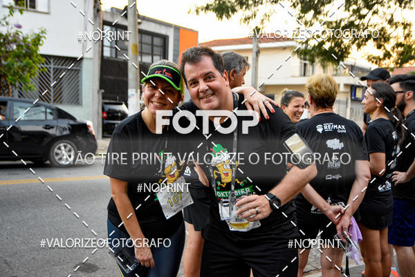 Buy your photos of the eventOktobier Corrida da Cerveja 2019 on Fotop