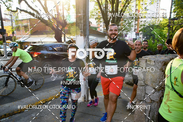 Buy your photos of the eventOktobier Corrida da Cerveja 2019 on Fotop