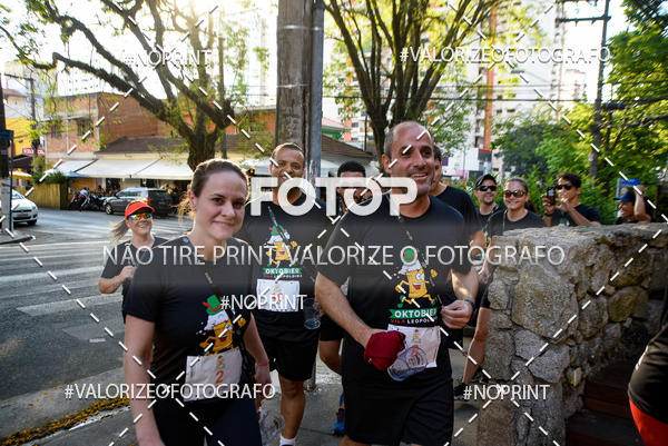 Buy your photos of the eventOktobier Corrida da Cerveja 2019 on Fotop