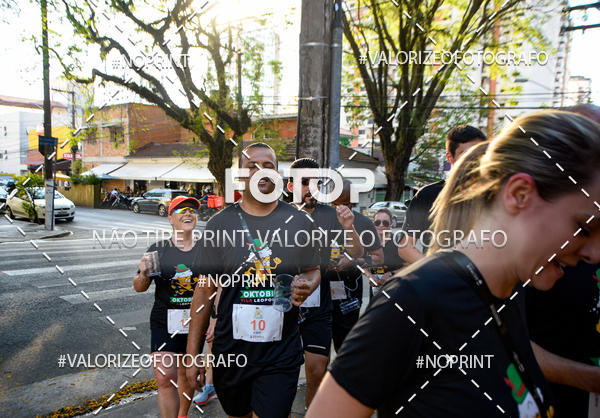 Buy your photos of the eventOktobier Corrida da Cerveja 2019 on Fotop