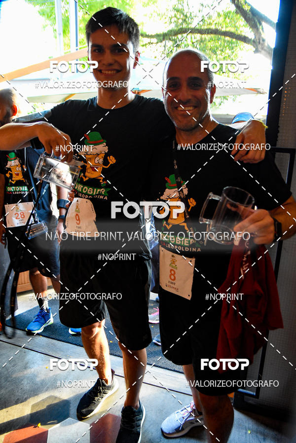 Buy your photos of the eventOktobier Corrida da Cerveja 2019 on Fotop