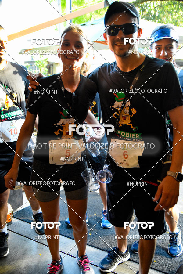 Buy your photos of the eventOktobier Corrida da Cerveja 2019 on Fotop