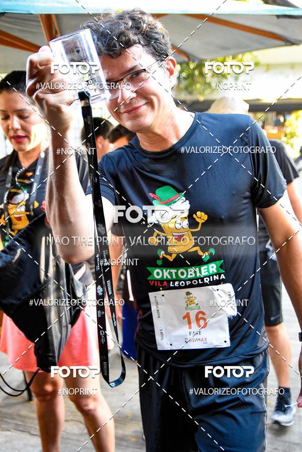Buy your photos of the eventOktobier Corrida da Cerveja 2019 on Fotop