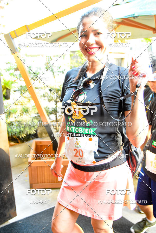 Buy your photos of the eventOktobier Corrida da Cerveja 2019 on Fotop