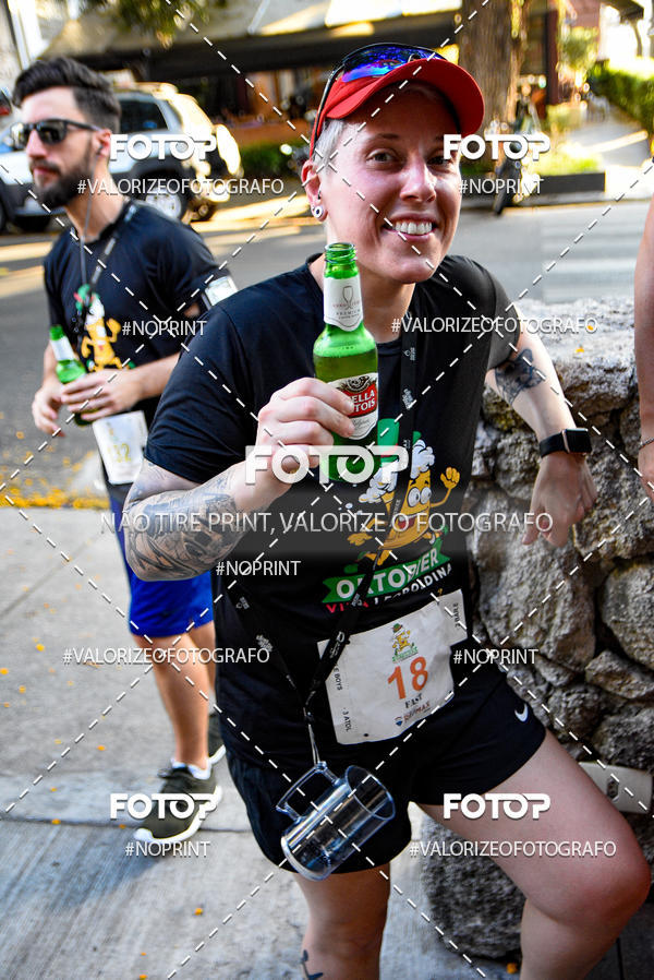 Buy your photos of the eventOktobier Corrida da Cerveja 2019 on Fotop