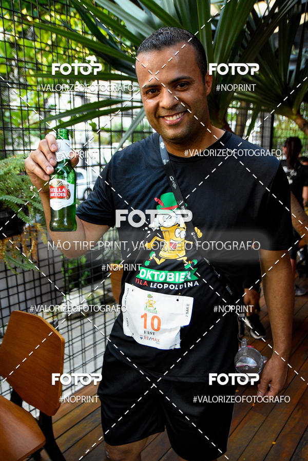 Buy your photos of the eventOktobier Corrida da Cerveja 2019 on Fotop