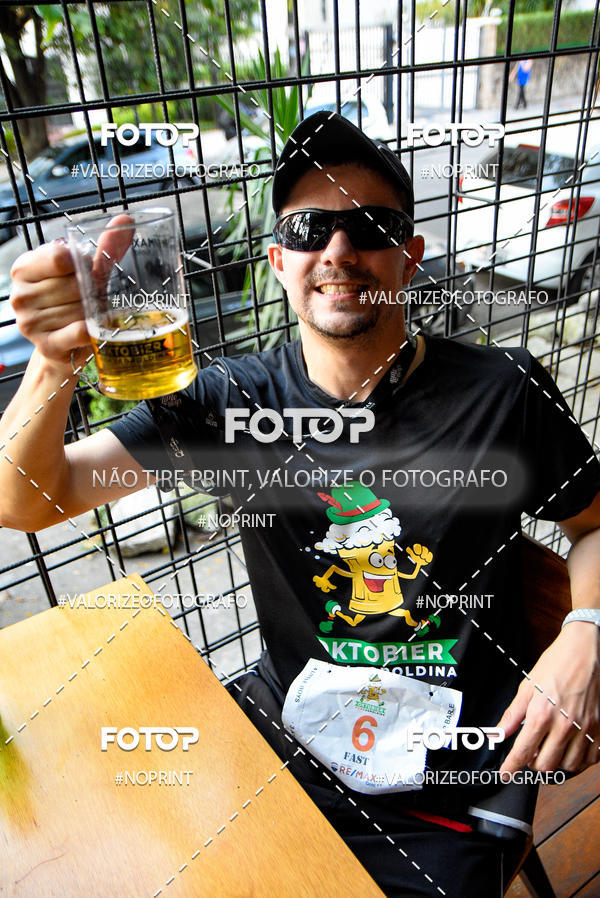 Buy your photos of the eventOktobier Corrida da Cerveja 2019 on Fotop