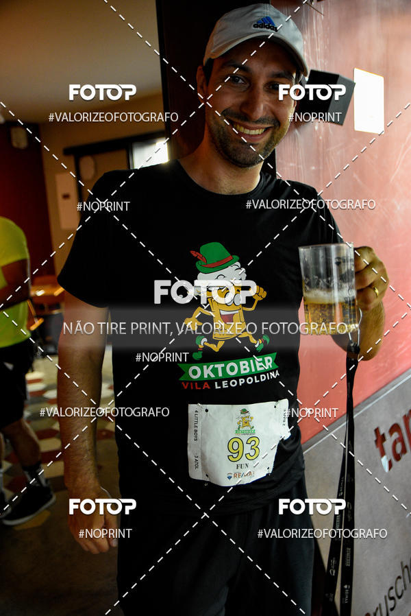 Buy your photos of the eventOktobier Corrida da Cerveja 2019 on Fotop