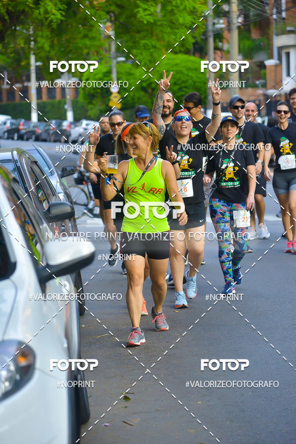 Buy your photos of the eventOktobier Corrida da Cerveja 2019 on Fotop