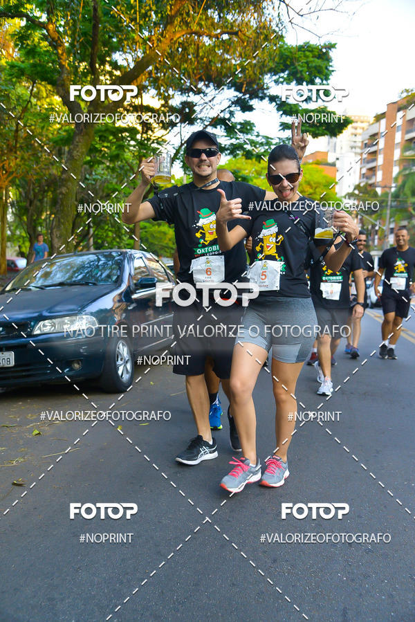 Buy your photos of the eventOktobier Corrida da Cerveja 2019 on Fotop