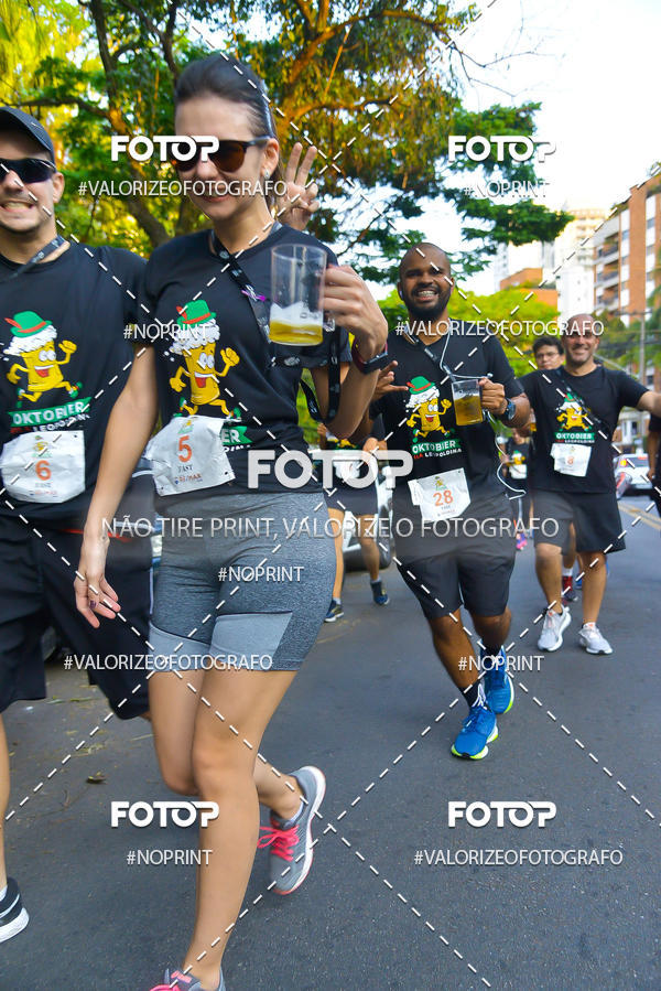 Buy your photos of the eventOktobier Corrida da Cerveja 2019 on Fotop