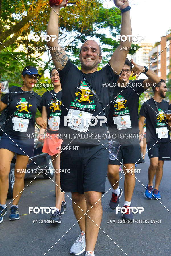 Buy your photos of the eventOktobier Corrida da Cerveja 2019 on Fotop