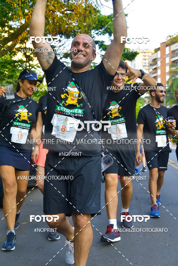 Buy your photos of the eventOktobier Corrida da Cerveja 2019 on Fotop