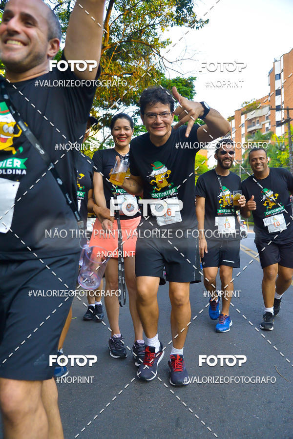 Buy your photos of the eventOktobier Corrida da Cerveja 2019 on Fotop