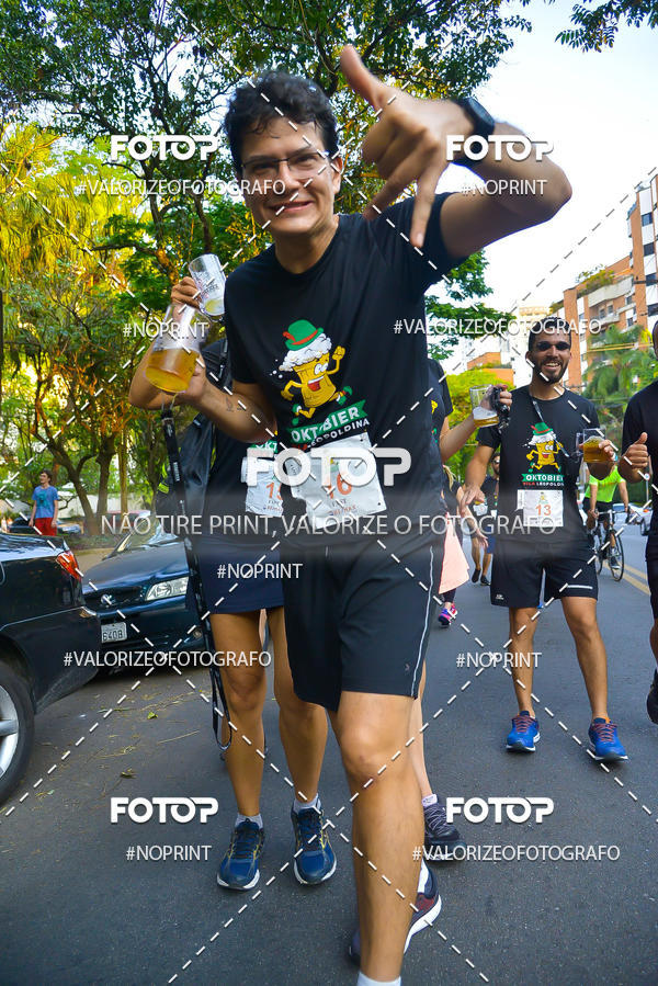 Buy your photos of the eventOktobier Corrida da Cerveja 2019 on Fotop