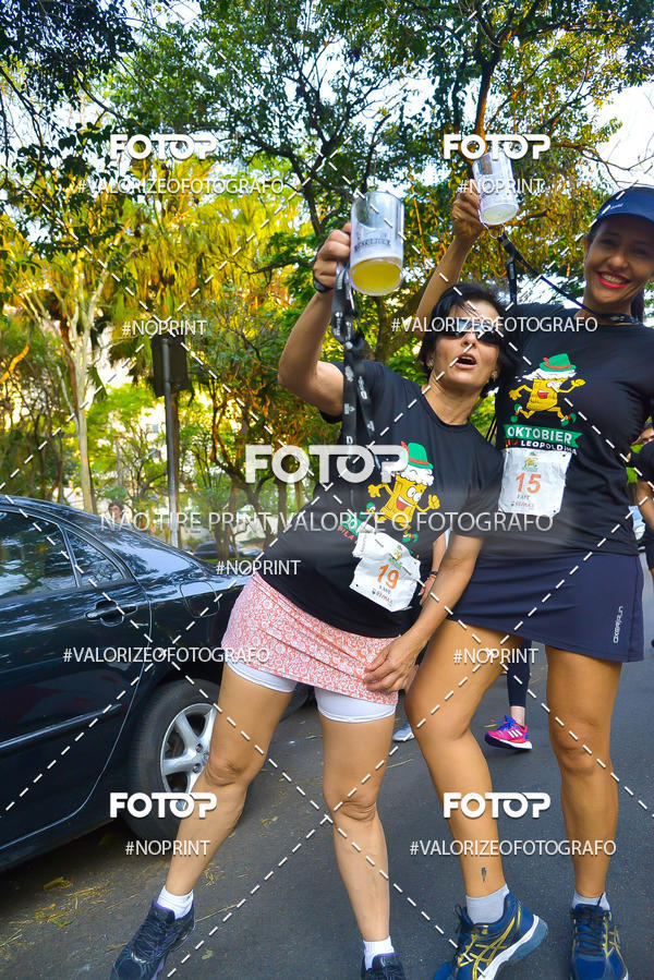 Buy your photos of the eventOktobier Corrida da Cerveja 2019 on Fotop