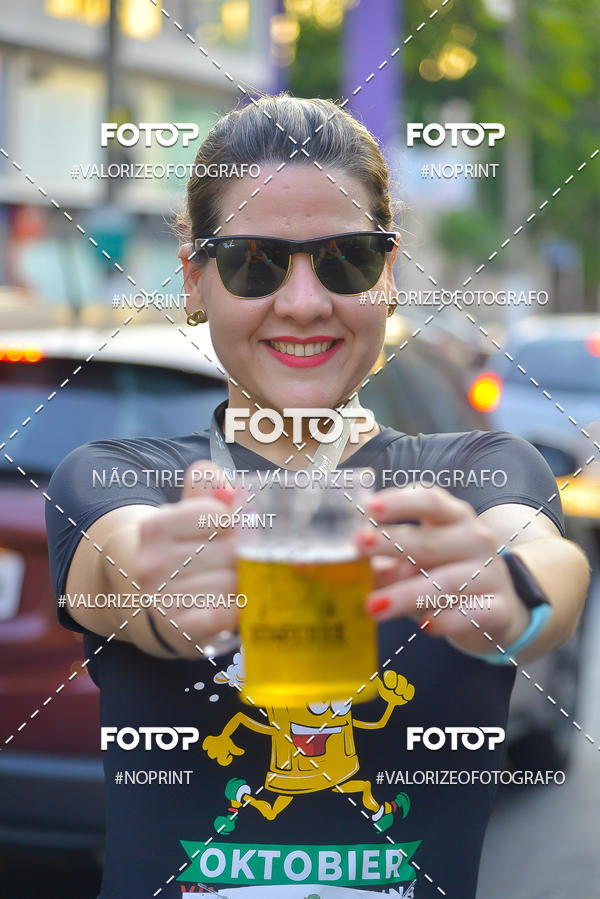 Buy your photos of the eventOktobier Corrida da Cerveja 2019 on Fotop