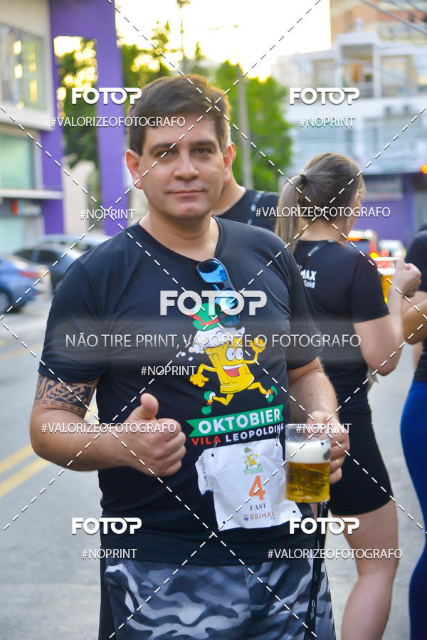 Buy your photos of the eventOktobier Corrida da Cerveja 2019 on Fotop