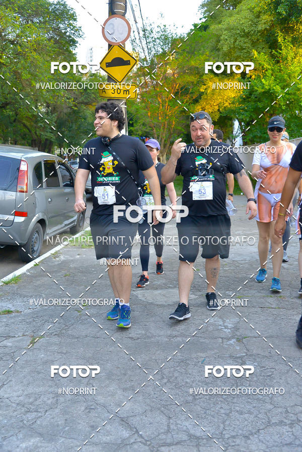 Buy your photos of the eventOktobier Corrida da Cerveja 2019 on Fotop