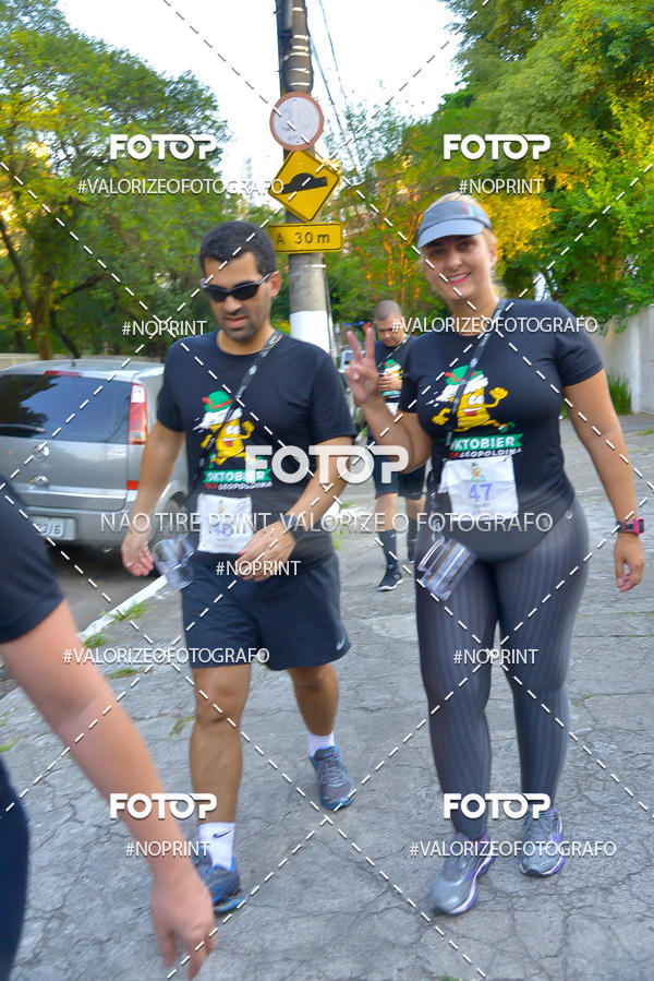 Buy your photos of the eventOktobier Corrida da Cerveja 2019 on Fotop