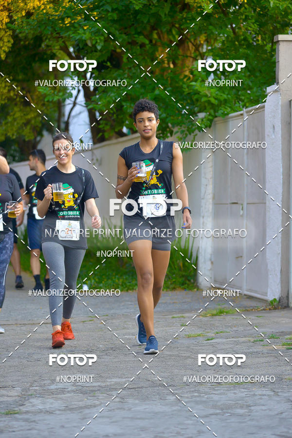 Buy your photos of the eventOktobier Corrida da Cerveja 2019 on Fotop