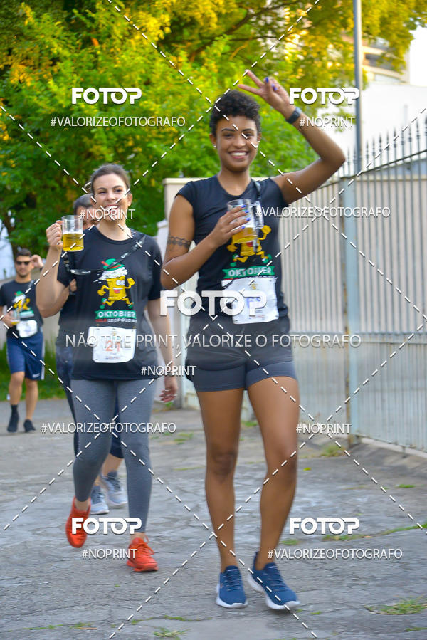 Buy your photos of the eventOktobier Corrida da Cerveja 2019 on Fotop
