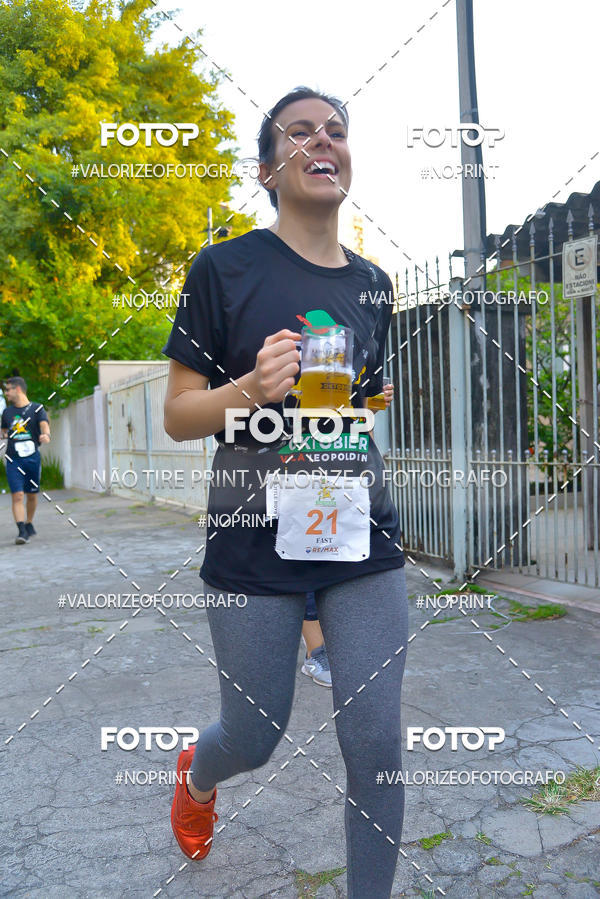 Buy your photos of the eventOktobier Corrida da Cerveja 2019 on Fotop