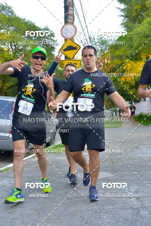 Buy your photos of the eventOktobier Corrida da Cerveja 2019 on Fotop